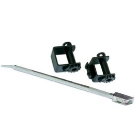 Truck strap winch is lightweight.